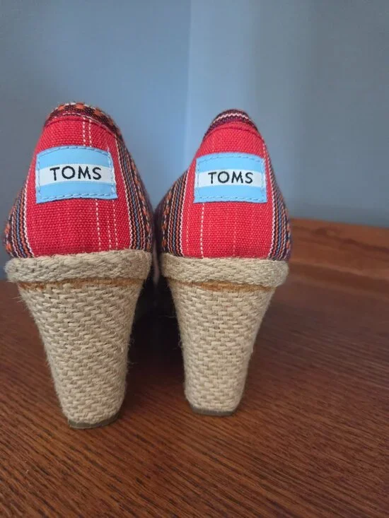 TOMS Red Calypso Espadrilles Wedge Shoes Size 8.5 - Picture 3 of 6